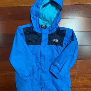 The North Face toddler 2T Raincoat